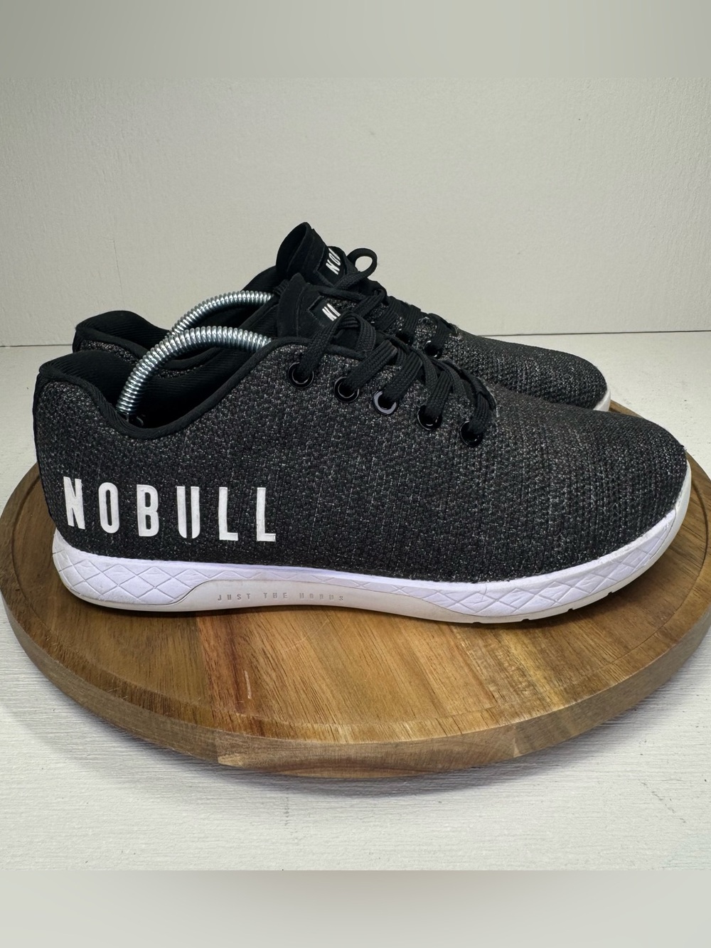 NOBULL Outwork Superfabric Cross Training Shoes Black White Men’s 7 Women’s 8.5